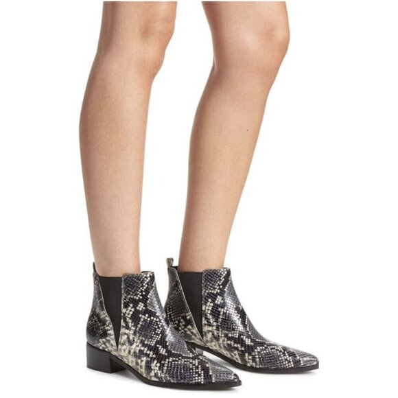 Marc Fisher Ltd Black White Snake Print Yale Chelsea Booties Boots Sz 8 NEW $199 - Picture 3 of 11